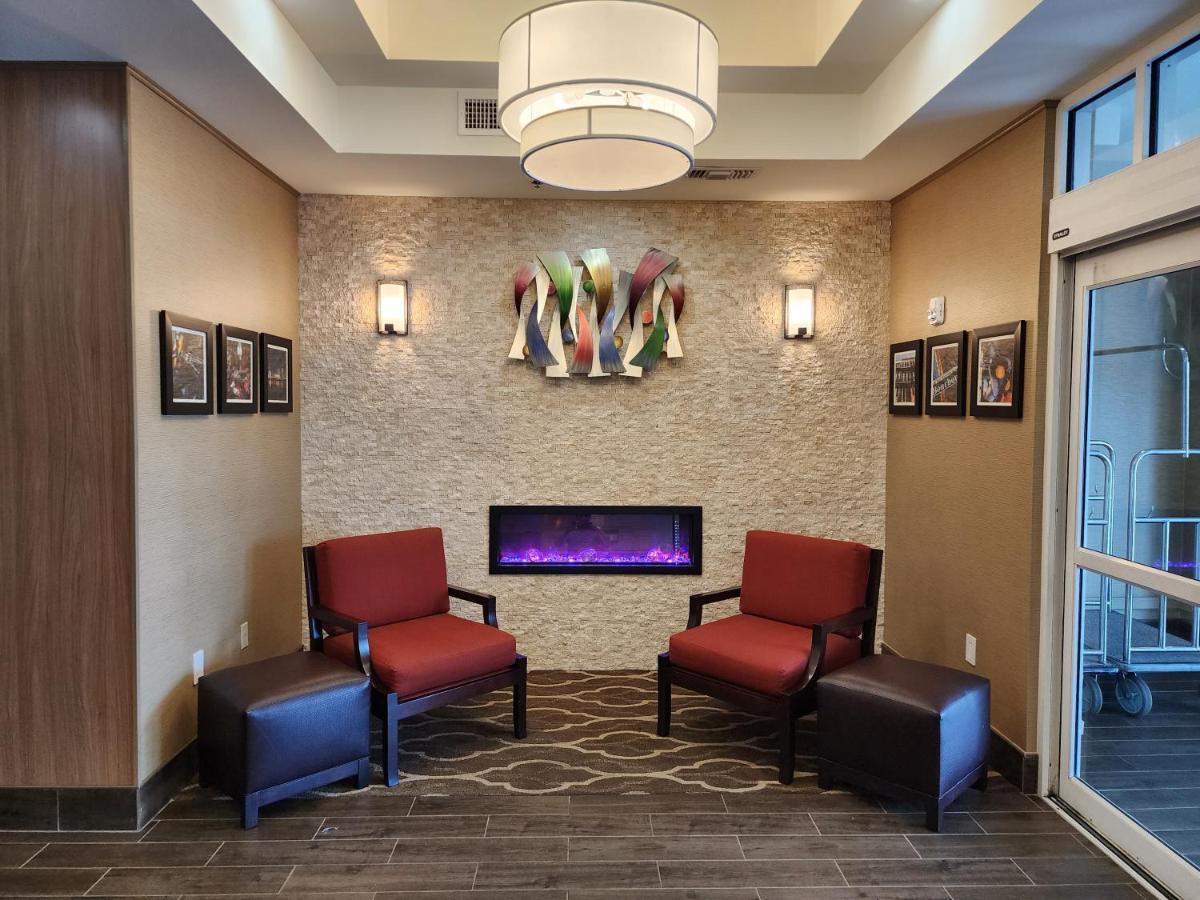 Comfort Suites New Orleans East Exteriér fotografie