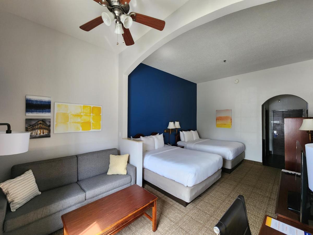 Comfort Suites New Orleans East Exteriér fotografie