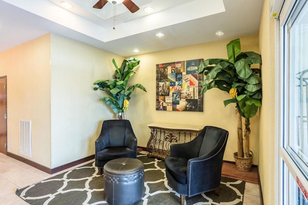 Comfort Suites New Orleans East Exteriér fotografie