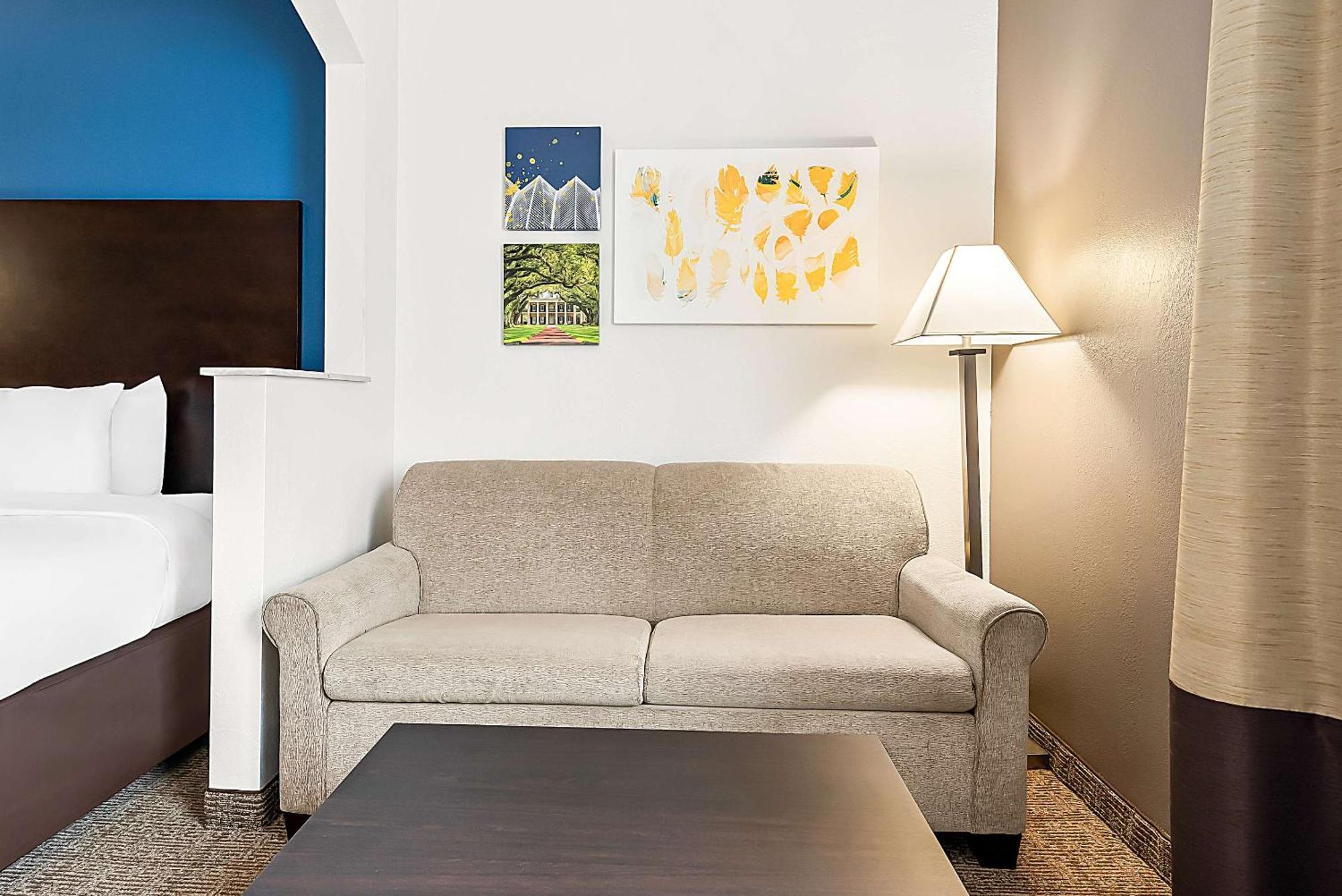 Comfort Suites New Orleans East Exteriér fotografie